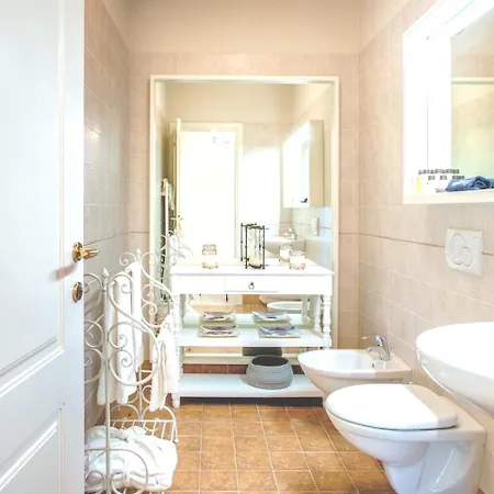 Charming House - - View Вилла
